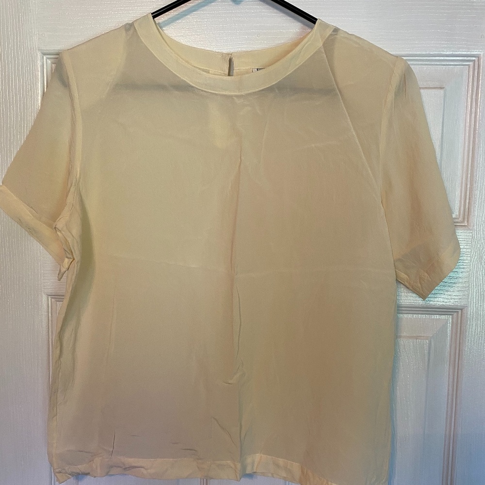Stephanie Andrews Ladies Silk Cream Blouse, size M